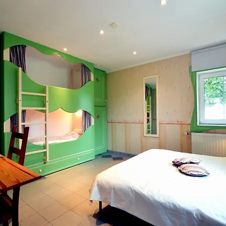 Spacious With Charm, Cleaning Included * La-Roche-en-Ardenne