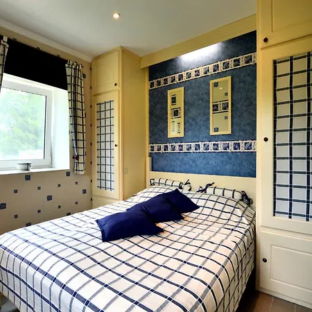 Charming In En Ardenne, Cleaning Included Villa